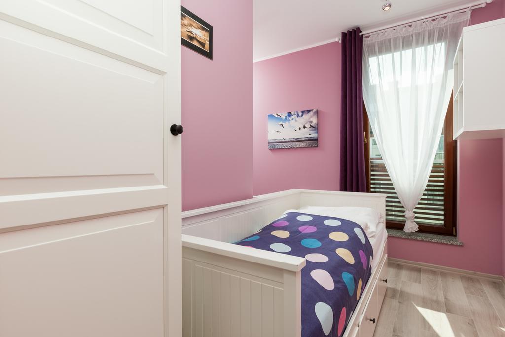 Jantar Apartamenty Deluxe Sea View كولوبرزيغ المظهر الخارجي الصورة