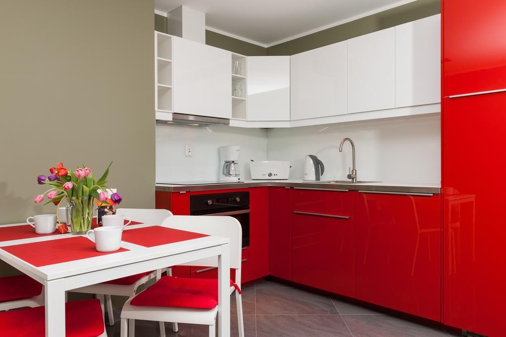 Jantar Apartamenty Deluxe Sea View كولوبرزيغ المظهر الخارجي الصورة