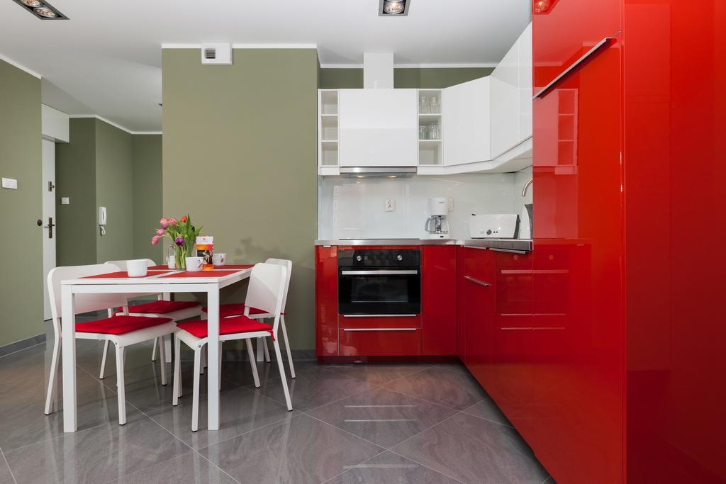 Jantar Apartamenty Deluxe Sea View كولوبرزيغ المظهر الخارجي الصورة