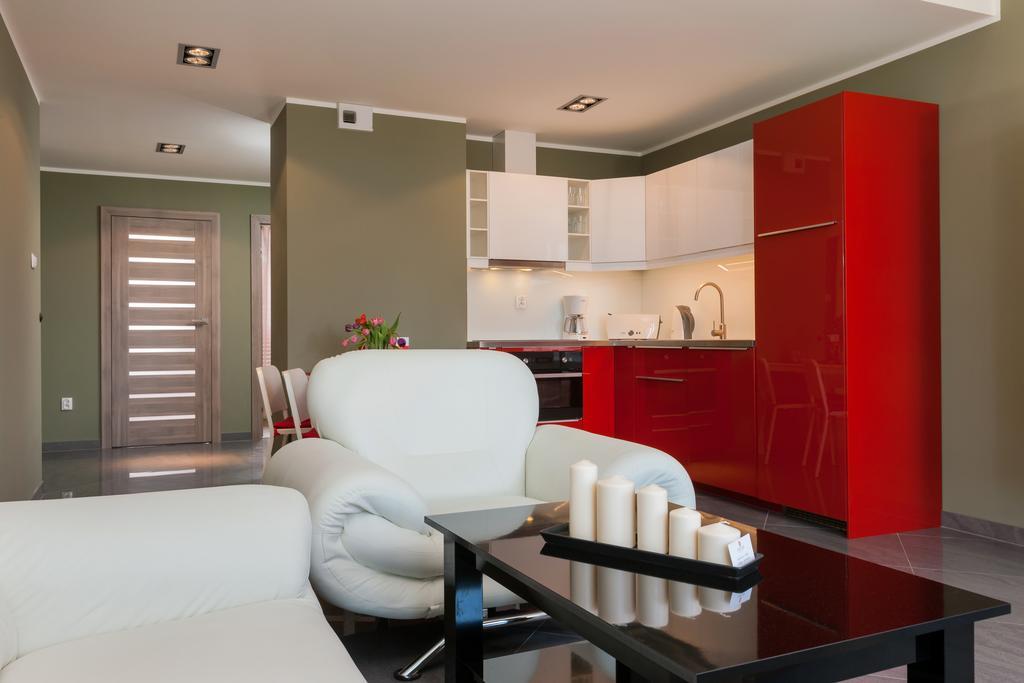 Jantar Apartamenty Deluxe Sea View كولوبرزيغ المظهر الخارجي الصورة