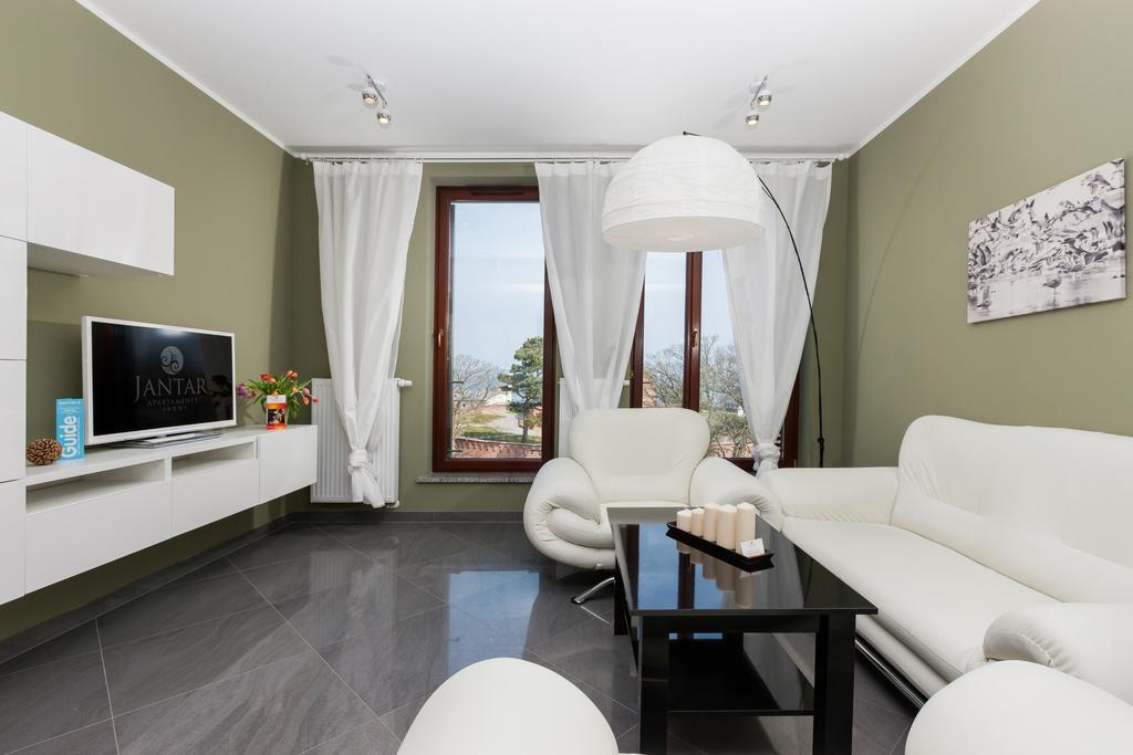 Jantar Apartamenty Deluxe Sea View كولوبرزيغ المظهر الخارجي الصورة