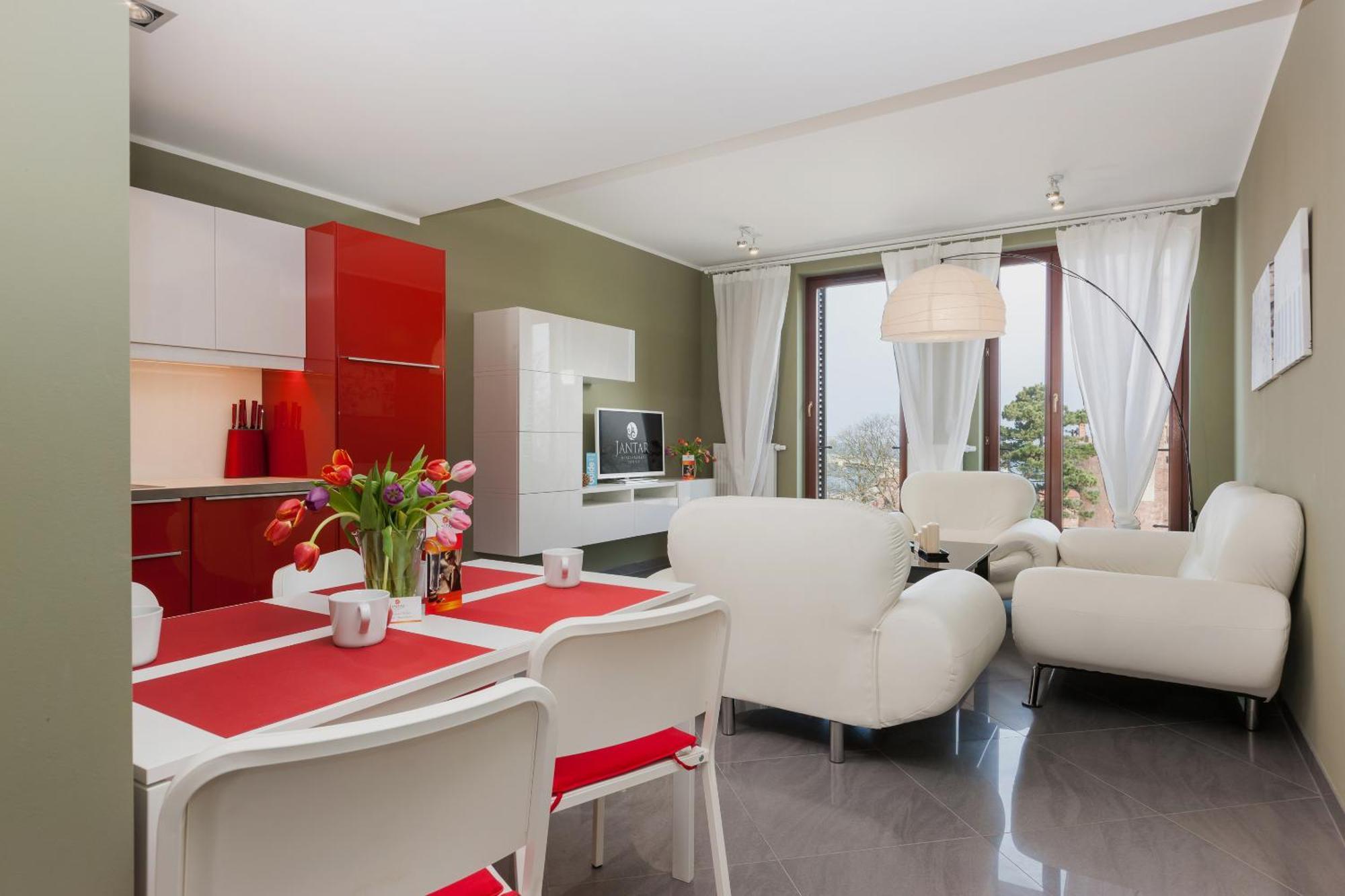 Jantar Apartamenty Deluxe Sea View كولوبرزيغ المظهر الخارجي الصورة